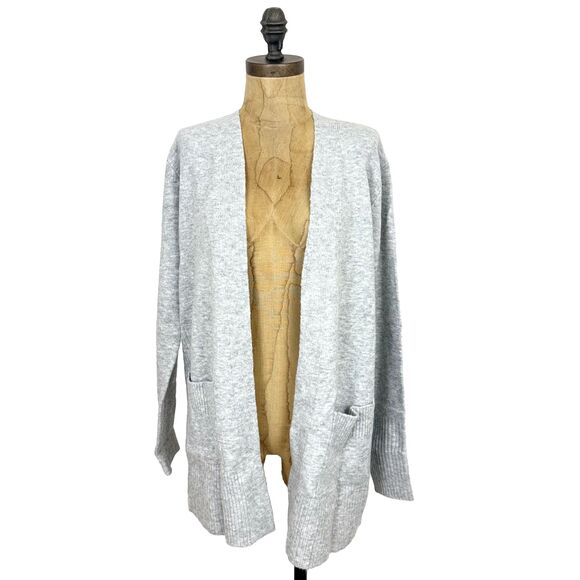 LOVE ELLIE Stitch Fix Open Long Cardigan M Soft Patch Pockets Light Gray NEW B16 - Picture 1 of 5